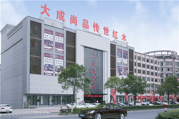 致敬匠心：大成尚品《光輝中華八柱龍床》閃耀問世