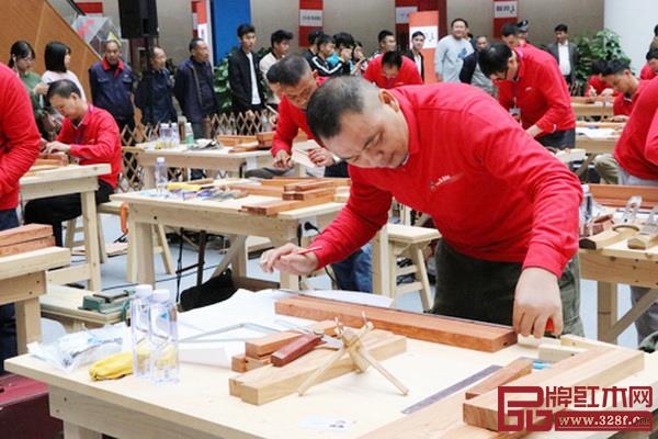 2018年中國技能大賽——全國家具制作職業(yè)技能競賽總決賽現(xiàn)場 2018年中國技能大賽——全國家具制作職業(yè)技能競賽總決賽現(xiàn)場