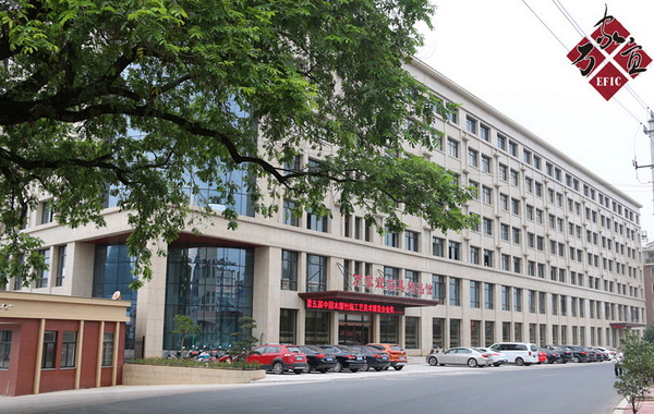 大展品牌實(shí)力，萬家宜獲評“2018年度東陽市紅木家具行業(yè)質(zhì)量誠信先進(jìn)企業(yè)”