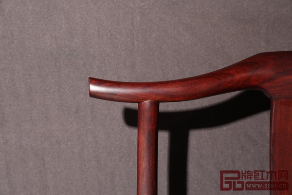 傳統(tǒng)水磨絕技讓家具更具光彩 傳統(tǒng)水磨絕技讓家具更具光彩