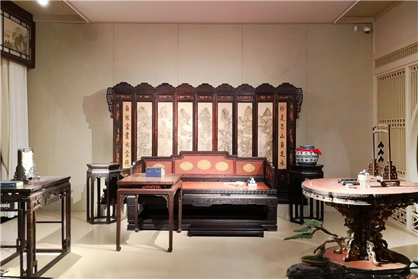 周京南：故宮南大庫家具擷英 內(nèi)廷雅室書卷香