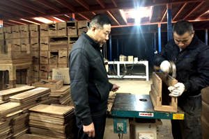 匠王紅木：我們?yōu)槭裁匆尘x鄉(xiāng)？