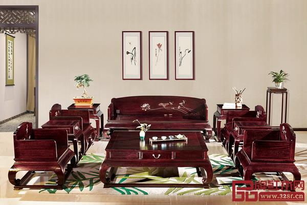 榮燊堂《和諧系列沙發(fā)》榮獲“匠心最美紅木新品金匠獎”