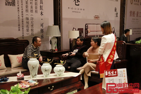 龍博士家具受到來自全國各地的經銷商關注 龍博士家具受到來自全國各地的經銷商關注