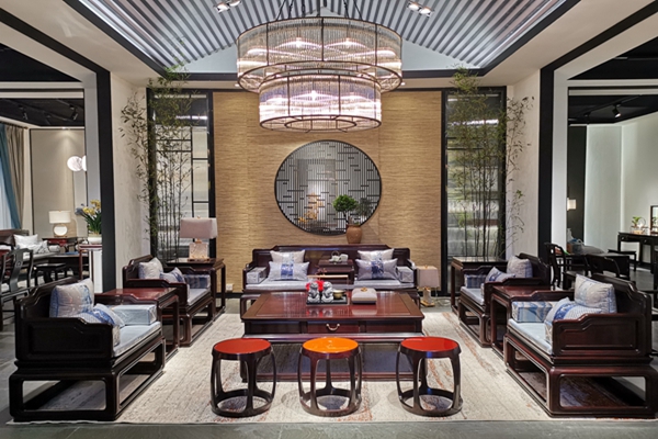 “中式風(fēng)”席卷名家具展，豪族旺家閃耀新中式館