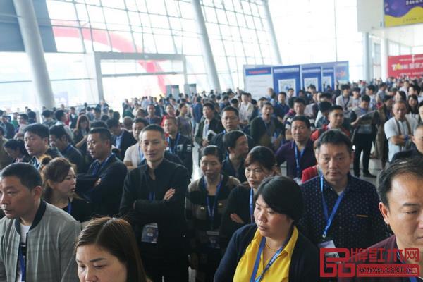 武漢國際家具展覽會(huì)現(xiàn)場 武漢國際家具展覽會(huì)現(xiàn)場