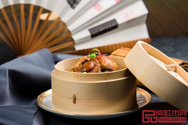 粵菜中的早點(diǎn)《鮑魚(yú)蒸飯》