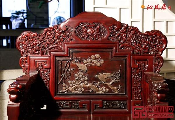 沁園居?xùn)|非酸枝《百子千孫沙發(fā)》細(xì)節(jié)圖 沁園居?xùn)|非酸枝《百子千孫沙發(fā)》細(xì)節(jié)圖