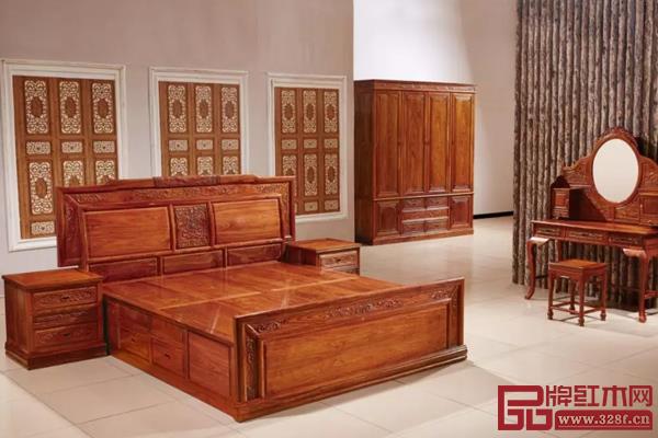 臥室5件套  市場(chǎng)價(jià)29999元 抄底價(jià)19999元 ?