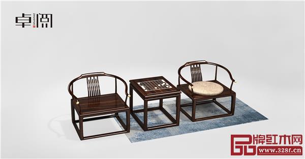 卓閱《闊葉黃檀休閑椅》