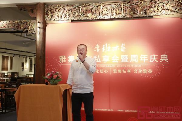 廣東省美術家協(xié)會理事、廣東省中國畫學會理事朱光榮做《文人畫與元明美學》主題分享 廣東省美術家協(xié)會理事、廣東省中國畫學會理事朱光榮做《文人畫與元明美學》主題分享