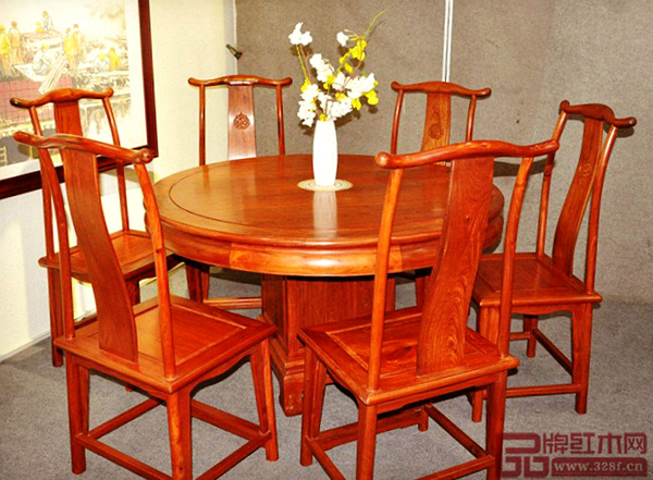 萬(wàn)盛宇《緬甸花梨明式圓臺(tái)7件套》20800元 萬(wàn)盛宇《緬甸花梨明式圓臺(tái)7件套》20800元