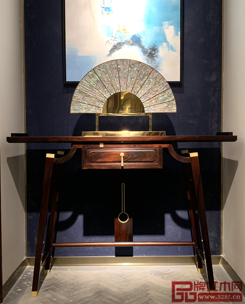 雅晟紅木·檀一打造當(dāng)代輕奢中式家居(圖攝自:南通百安誼家進(jìn)口館檀一店) 雅晟紅木·檀一打造當(dāng)代輕奢中式家居(圖攝自:南通百安誼家進(jìn)口館檀一店)