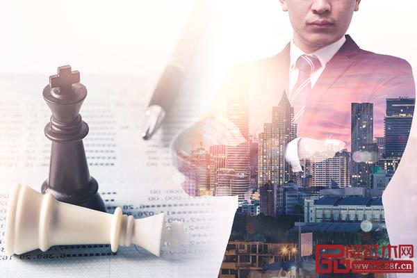 消費(fèi)升級(jí)意味著消費(fèi)者的品味與需求不斷提高,進(jìn)而推動(dòng)市場大環(huán)境的發(fā)展 消費(fèi)升級(jí)意味著消費(fèi)者的品味與需求不斷提高,進(jìn)而推動(dòng)市場大環(huán)境的發(fā)展