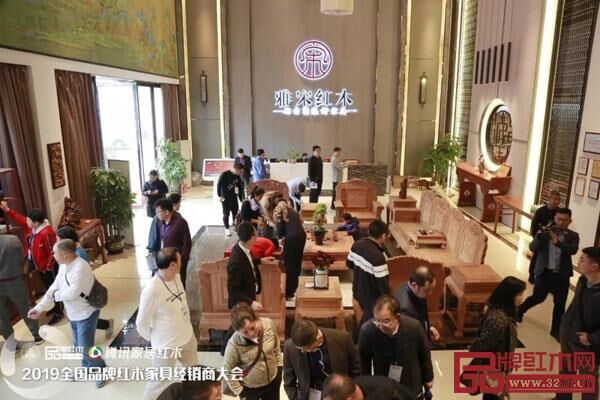 真正火爆！雅宋紅木亮出推廣引流“大殺器”，經(jīng)銷商驚呆了！