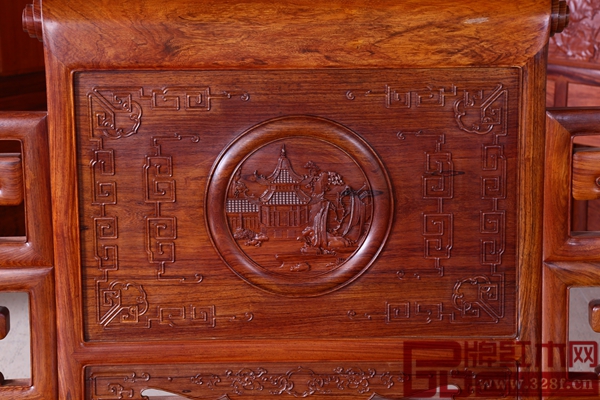 一品居家具董事長方達(dá)良獲國賽木雕類裁判員證書