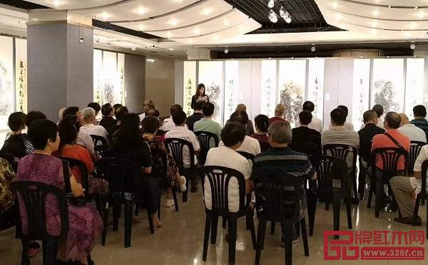 中堂對聯(lián)詩書畫展開幕現(xiàn)場 中堂對聯(lián)詩書畫展開幕現(xiàn)場