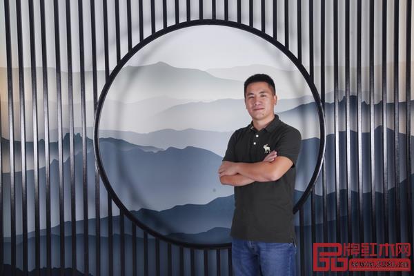 雙洋紅木董事長(zhǎng)王海洋 雙洋紅木董事長(zhǎng)王海洋