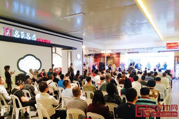 魯藝集團(tuán)提出紅木整裝戰(zhàn)略,打造名藝名居紅木整裝館 魯藝集團(tuán)提出紅木整裝戰(zhàn)略,打造名藝名居紅木整裝館