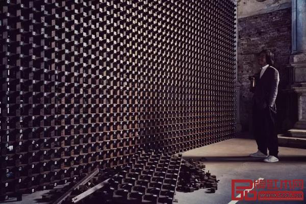 《修墻——客觀世界2019》裝置局部 《修墻——客觀世界2019》裝置局部