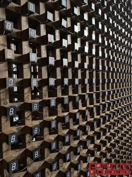 《修墻——客觀世界2019》裝置局部 《修墻——客觀世界2019》裝置局部