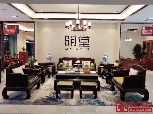 明堂紅木向世界展示中國(guó)“智造” 明堂紅木向世界展示中國(guó)“智造”