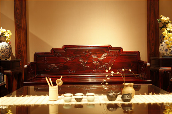 富寶軒紅木：給小孩做夢的床，遠眺的窗