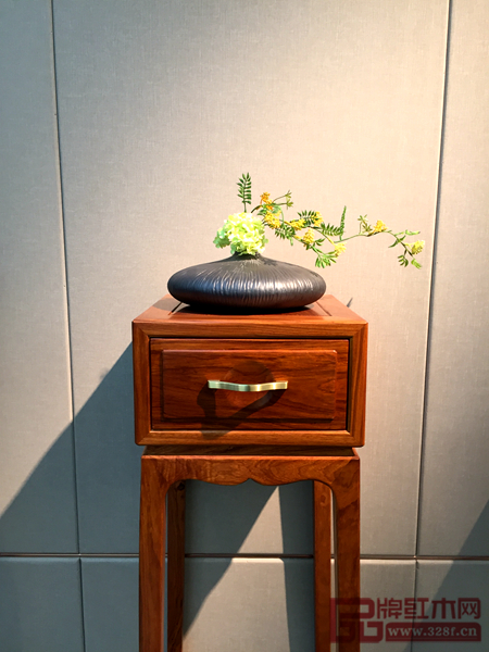 本木上造憑借對材質(zhì)運用的扎實功底打造品質(zhì)卓越的產(chǎn)品 本木上造憑借對材質(zhì)運用的扎實功底打造品質(zhì)卓越的產(chǎn)品