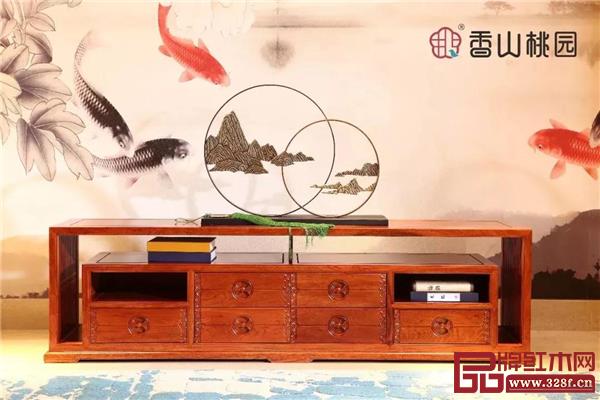 香山桃園 · 巴花《怡山樂水沙發(fā)地柜》 香山桃園 · 巴花《怡山樂水沙發(fā)地柜》