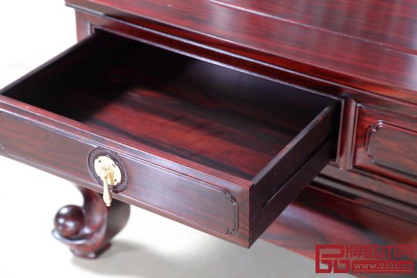 盤(pán)谷紅木闊葉黃檀產(chǎn)品細(xì)節(jié) 盤(pán)谷紅木闊葉黃檀產(chǎn)品細(xì)節(jié)