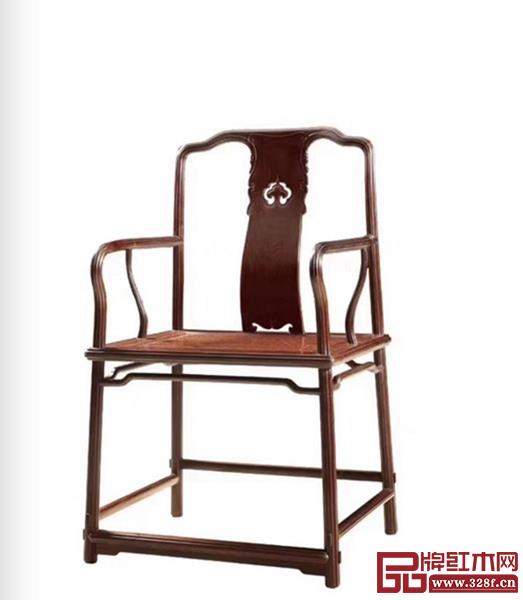 魯班木藝經(jīng)典明式家具均由中國傳統(tǒng)工藝大師李愛金監(jiān)制