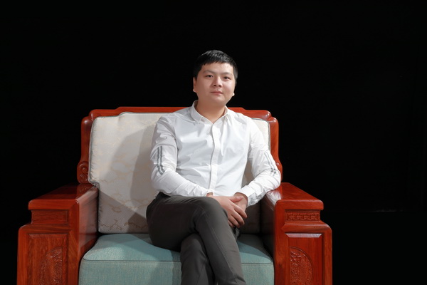 顯木工坊厲董董：專(zhuān)制緬甸花梨好家具，我一直在堅(jiān)持