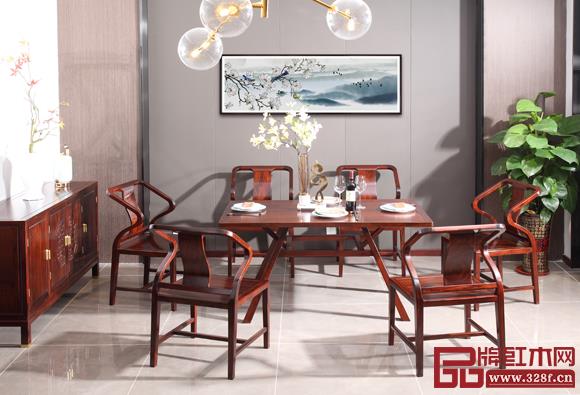 玖月《玖言方餐臺(tái)》 玖月《玖言方餐臺(tái)》