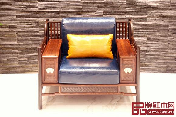 紅古軒《尚品沙發(fā)椅》 紅古軒《尚品沙發(fā)椅》