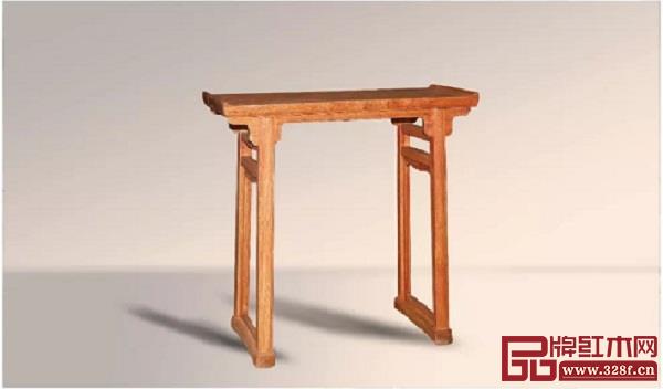 雅宋紅木《緬甸花梨條案》榮獲“匠心守藝·經(jīng)典中式紅木家具精品獎——金匠獎” 雅宋紅木《緬甸花梨條案》榮獲“匠心守藝·經(jīng)典中式紅木家具精品獎——金匠獎”