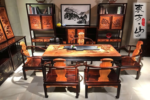 良辰軒紅木深雕工藝展實力，《東方·山水》茶臺喜獲金獎