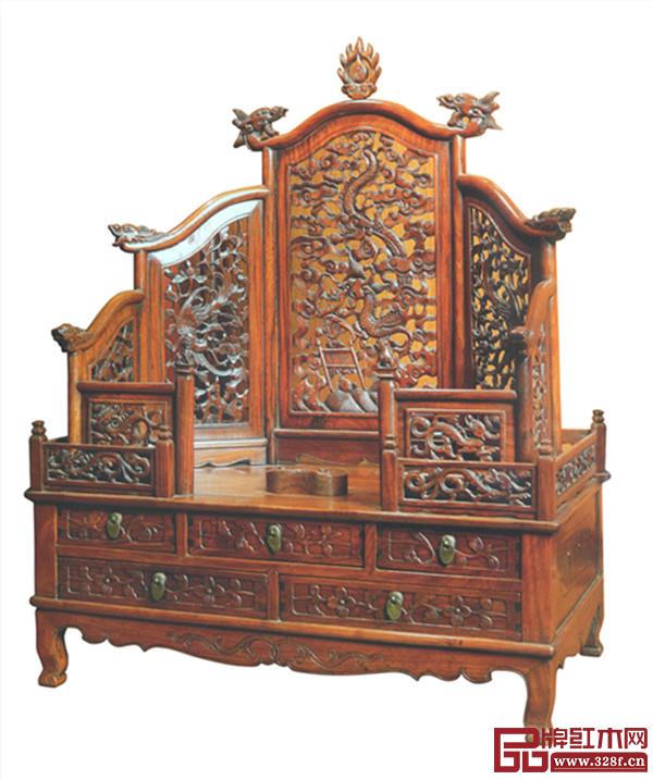 清早期黃花梨鯉魚跳龍門鏡臺,紐約蘇富比拍賣公司,2007年3月 清早期黃花梨鯉魚跳龍門鏡臺,紐約蘇富比拍賣公司,2007年3月