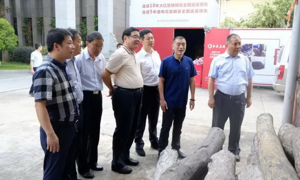 仙作紅木企業(yè)要講好品牌故事