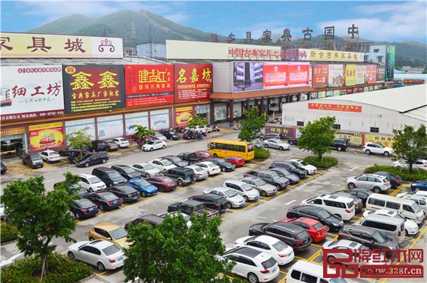 新會(huì)古典家具城廣場(chǎng) 新會(huì)古典家具城廣場(chǎng)