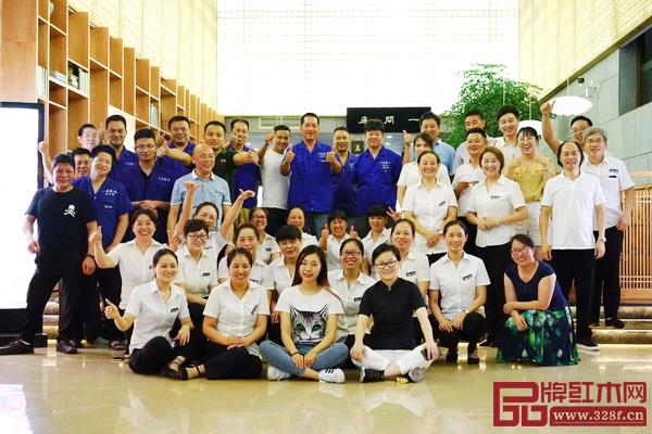 “八德”文化滋養(yǎng)下的大清翰林團隊親善和睦 “八德”文化滋養(yǎng)下的大清翰林團隊親善和睦