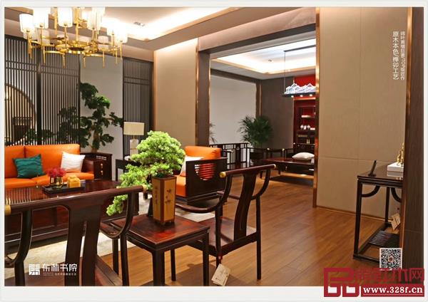 東林書(shū)院品牌一經(jīng)亮相就在經(jīng)銷(xiāo)商中有著較高的話題性與吸引力 東林書(shū)院品牌一經(jīng)亮相就在經(jīng)銷(xiāo)商中有著較高的話題性與吸引力