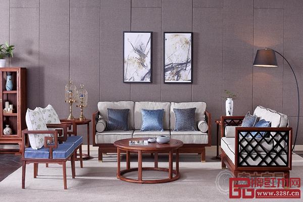 森木《風(fēng)華系列·花格沙發(fā)》