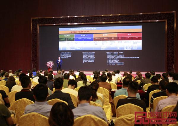 深圳家具研究開發(fā)院院長、南京林業(yè)大學博士生導師許柏鳴教授分享了企業(yè)頂層設計的4個模塊和10個節(jié)點 深圳家具研究開發(fā)院院長、南京林業(yè)大學博士生導師許柏鳴教授分享了企業(yè)頂層設計的4個模塊和10個節(jié)點