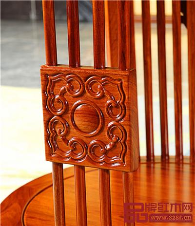 香山桃園巴花《岸芷汀蘭沙發(fā)》細(xì)節(jié)圖 香山桃園巴花《岸芷汀蘭沙發(fā)》細(xì)節(jié)圖