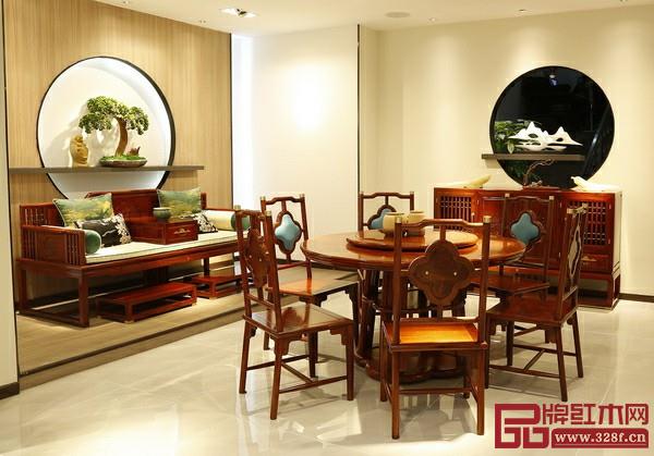 印巷森刻《喜上眉梢餐臺》