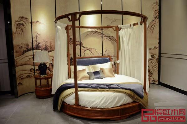 風(fēng)雷益《圓床》