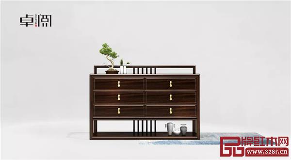 卓閱新中式餐邊柜