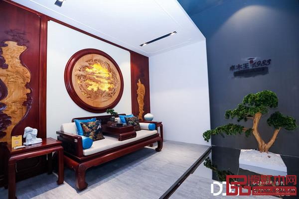 卓木王紅木打造的中式書房空間 卓木王紅木打造的中式書房空間