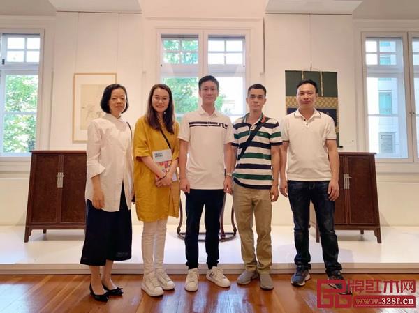  上海佳士得秋季拍賣預(yù)展現(xiàn)場(chǎng)