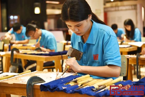 院校組參者比賽現(xiàn)場的精彩剪影 院校組參者比賽現(xiàn)場的精彩剪影